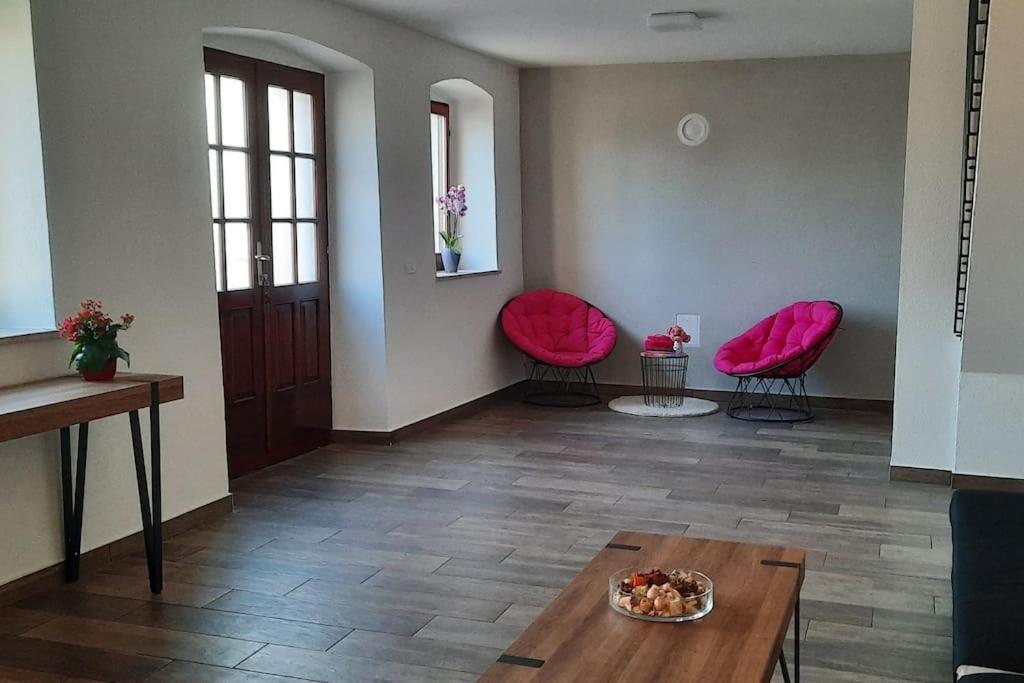 Vilanija Holiday Home For 8 People, Pool + Sea View מראה חיצוני תמונה